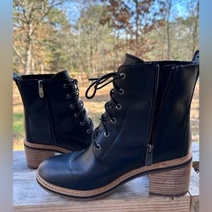 Timberland Black Leather Boots. Women’s size 8.5. EUC